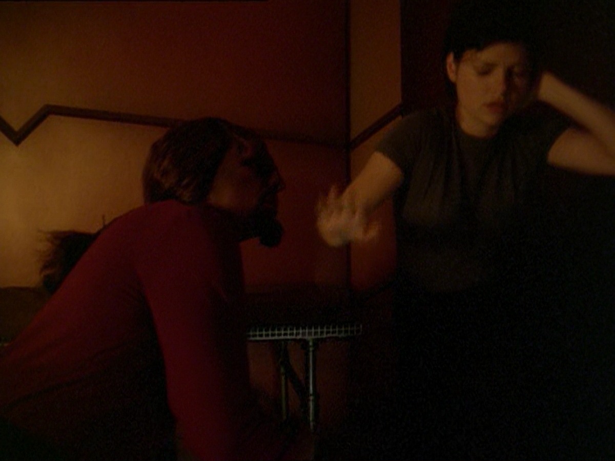 extant_StarTrek_DS9_7x19-StrangeBedfellows_1145.jpg