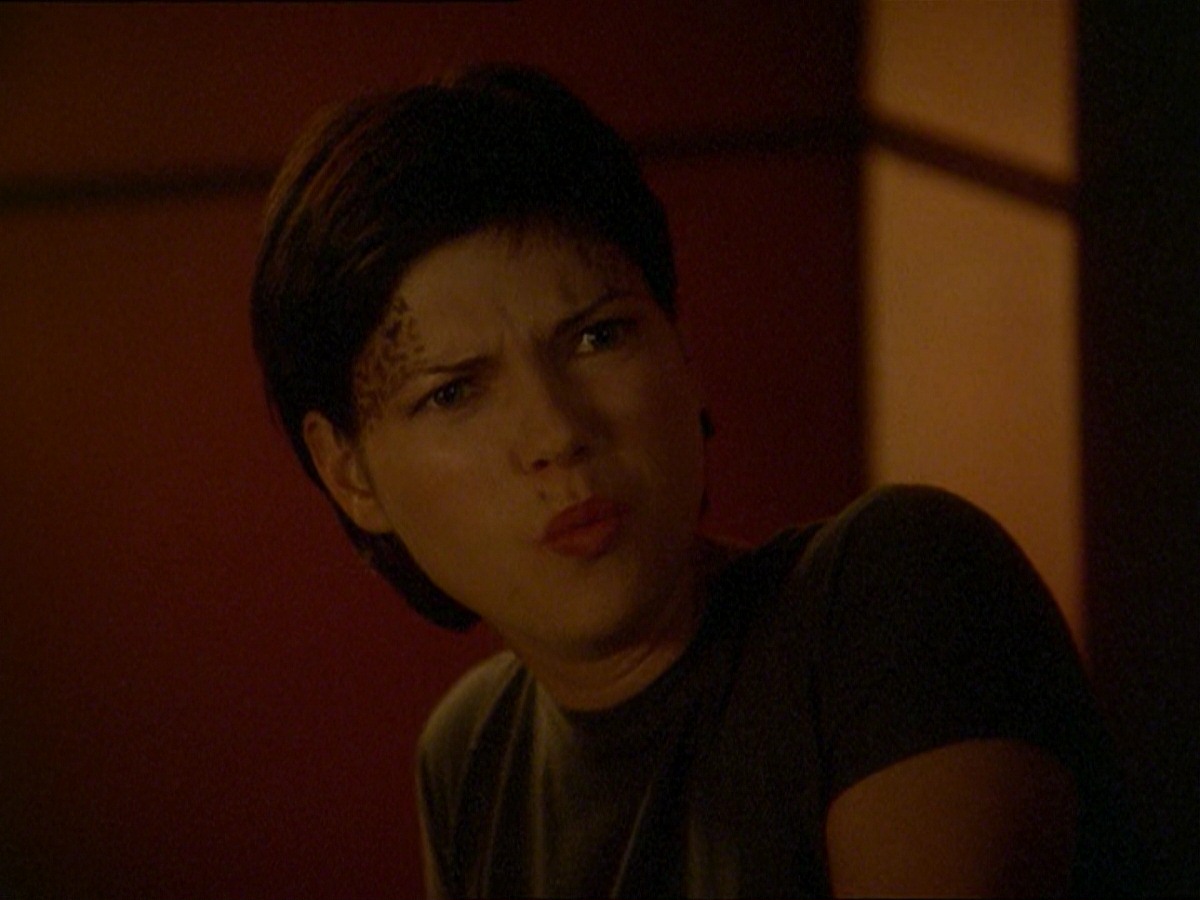 extant_StarTrek_DS9_7x19-StrangeBedfellows_1164.jpg