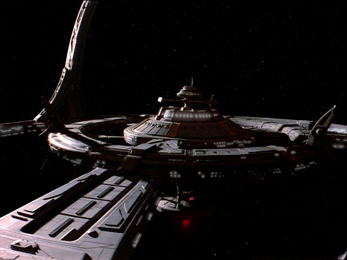 extant_StarTrek_DS9_7x19-StrangeBedfellows_1400.jpg