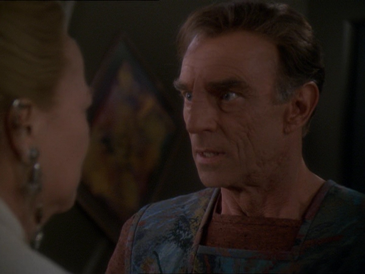 extant_StarTrek_DS9_7x19-StrangeBedfellows_1601.jpg