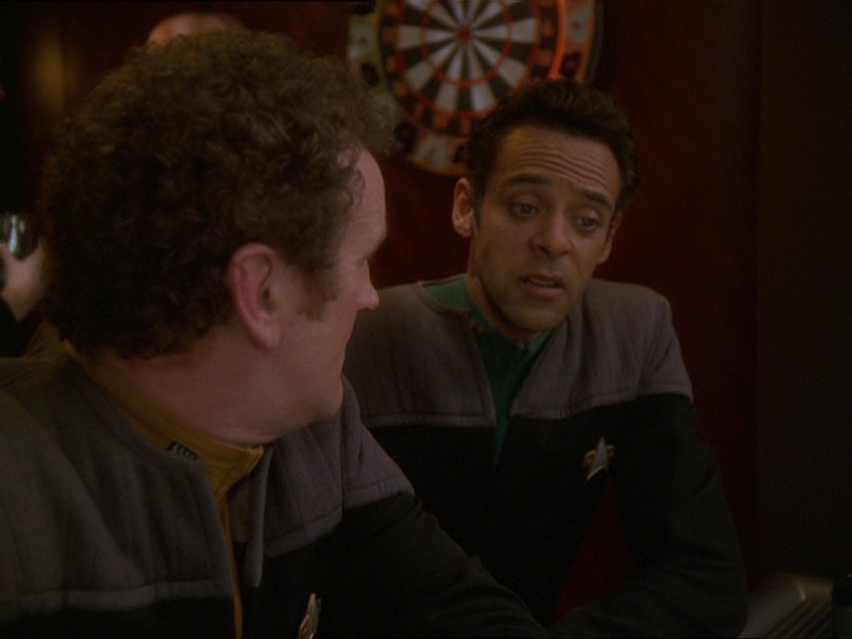 extant_StarTrek_DS9_7x19-StrangeBedfellows_1994.jpg