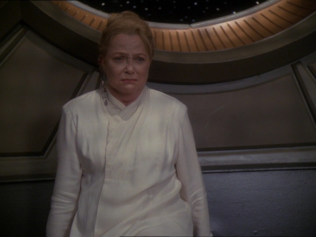 extant_StarTrek_DS9_7x19-StrangeBedfellows_2431.jpg
