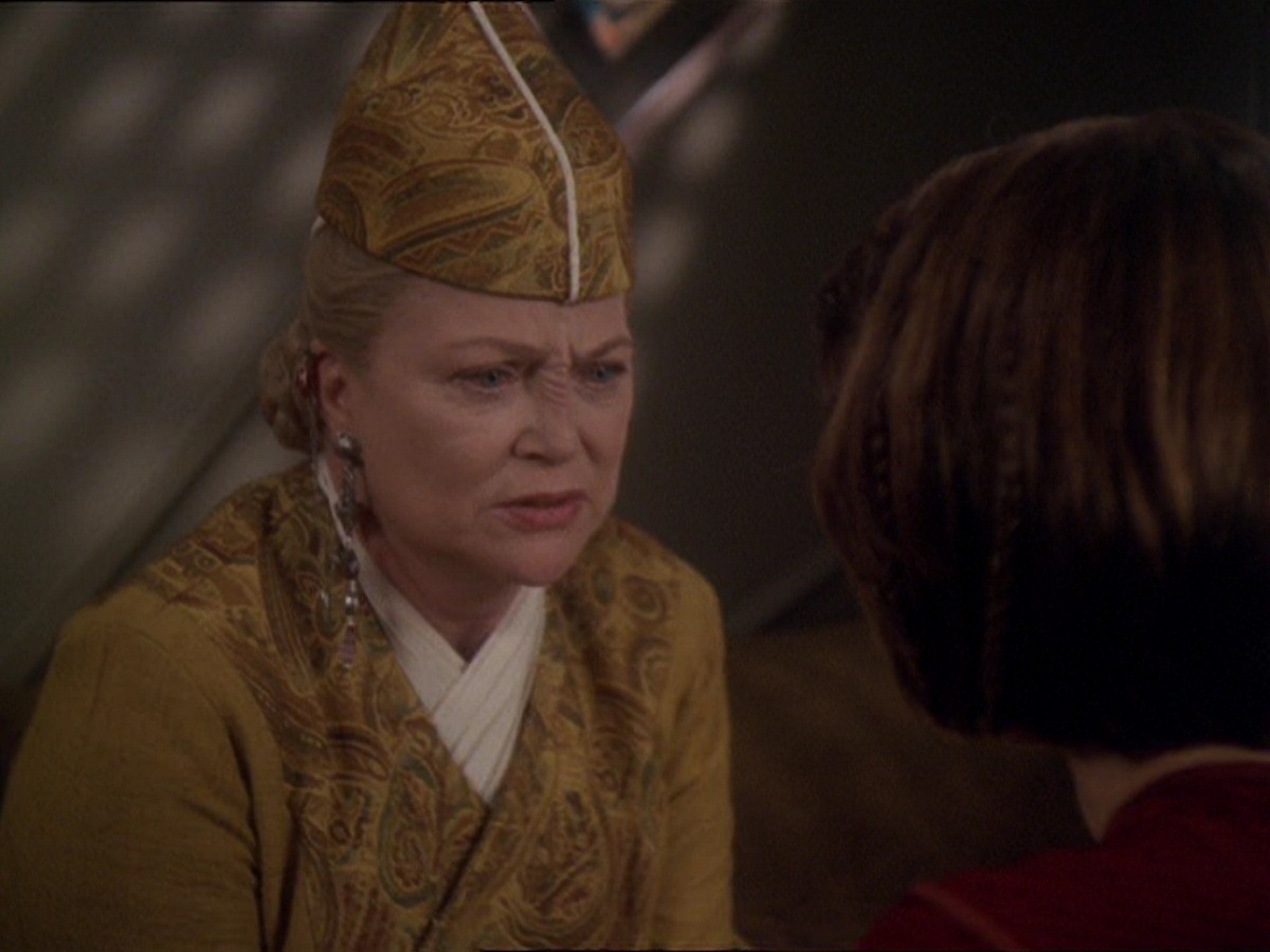 extant_StarTrek_DS9_7x19-StrangeBedfellows_2655.jpg