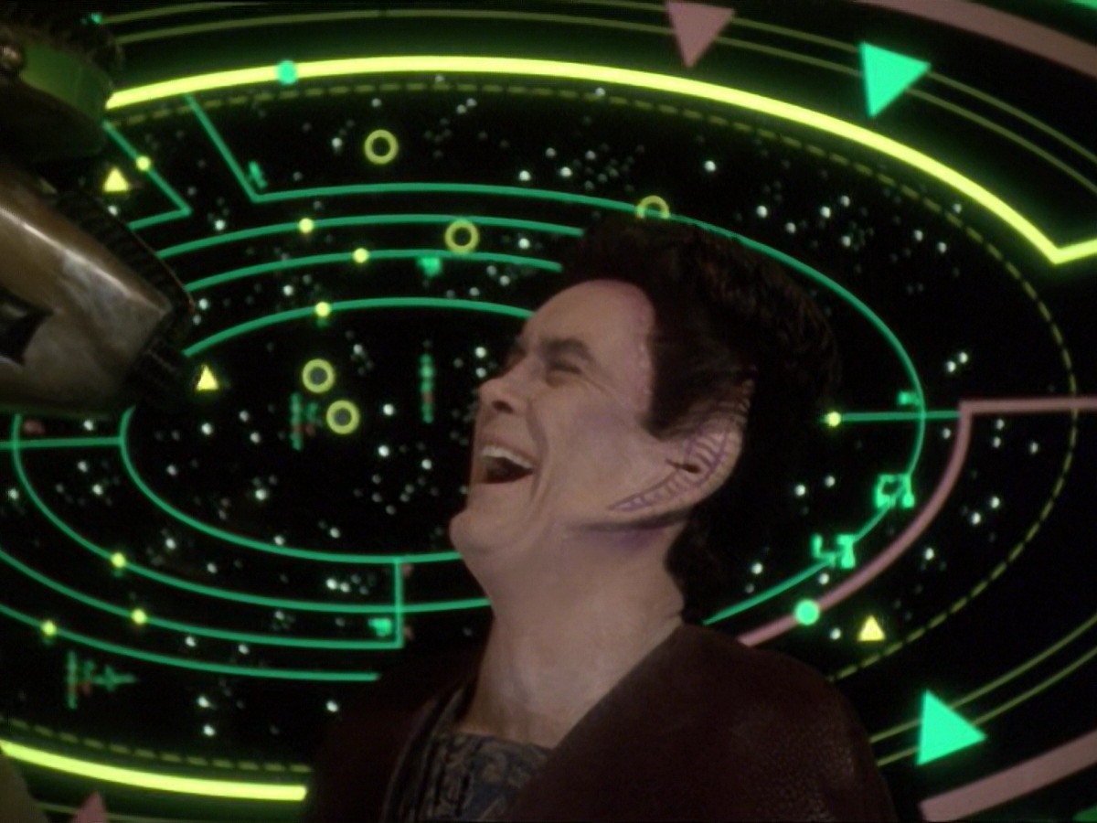 extant_StarTrek_DS9_7x19-StrangeBedfellows_2748.jpg