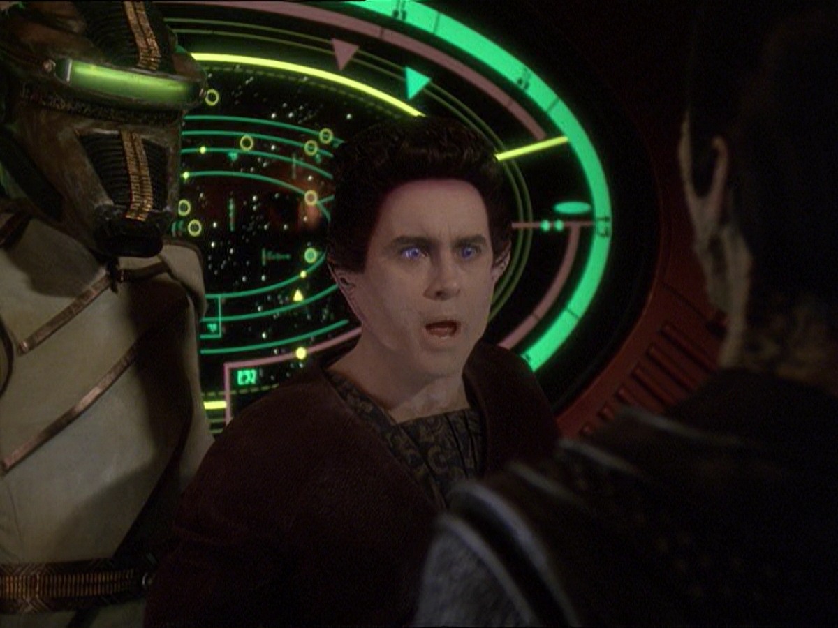 extant_StarTrek_DS9_7x19-StrangeBedfellows_2882.jpg