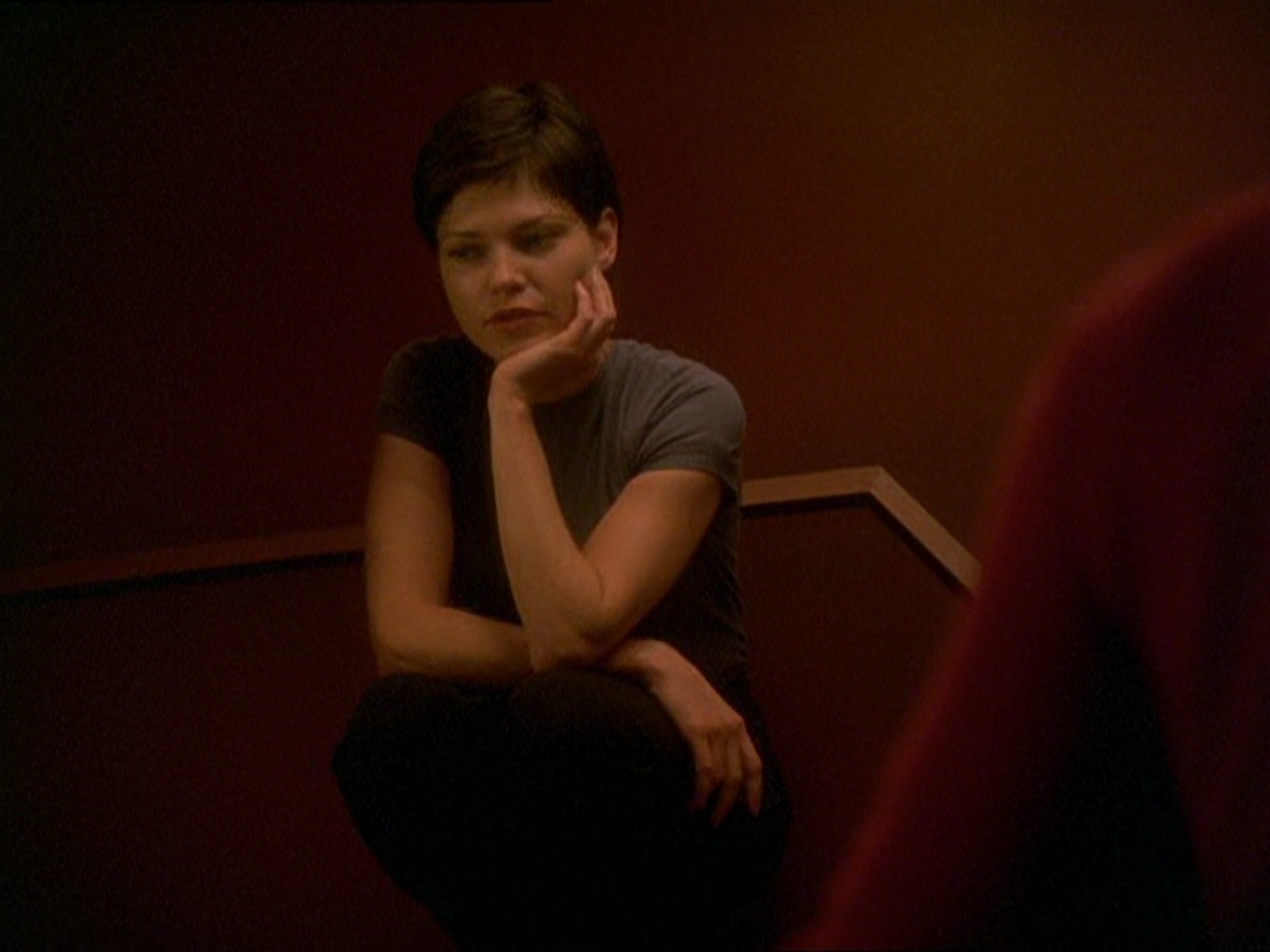 extant_StarTrek_DS9_7x19-StrangeBedfellows_2968.jpg