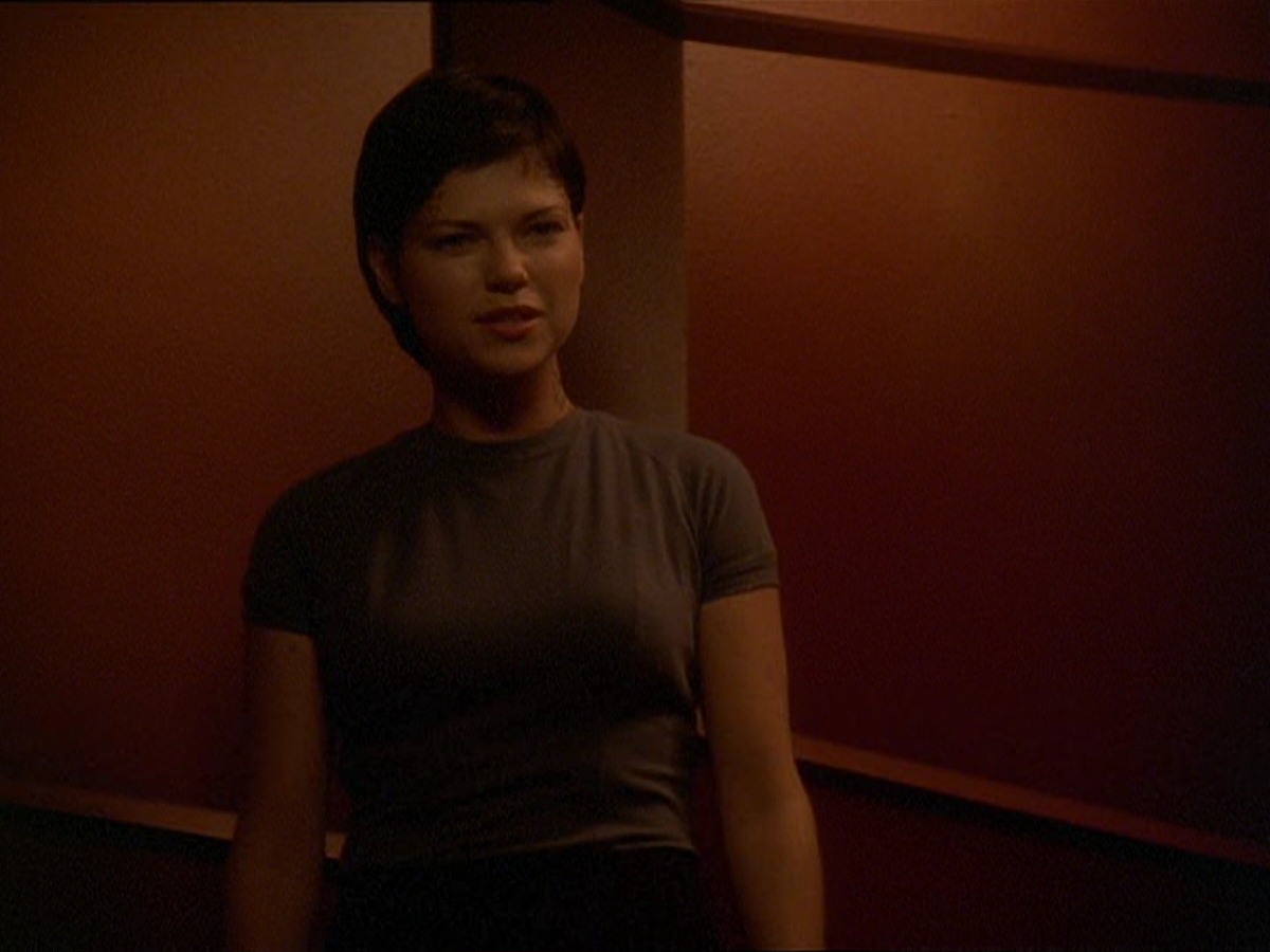extant_StarTrek_DS9_7x19-StrangeBedfellows_3034.jpg