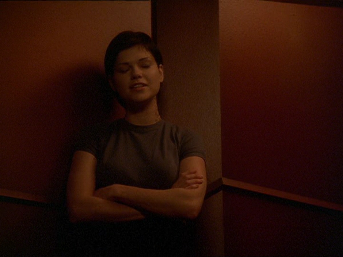 extant_StarTrek_DS9_7x19-StrangeBedfellows_3051.jpg