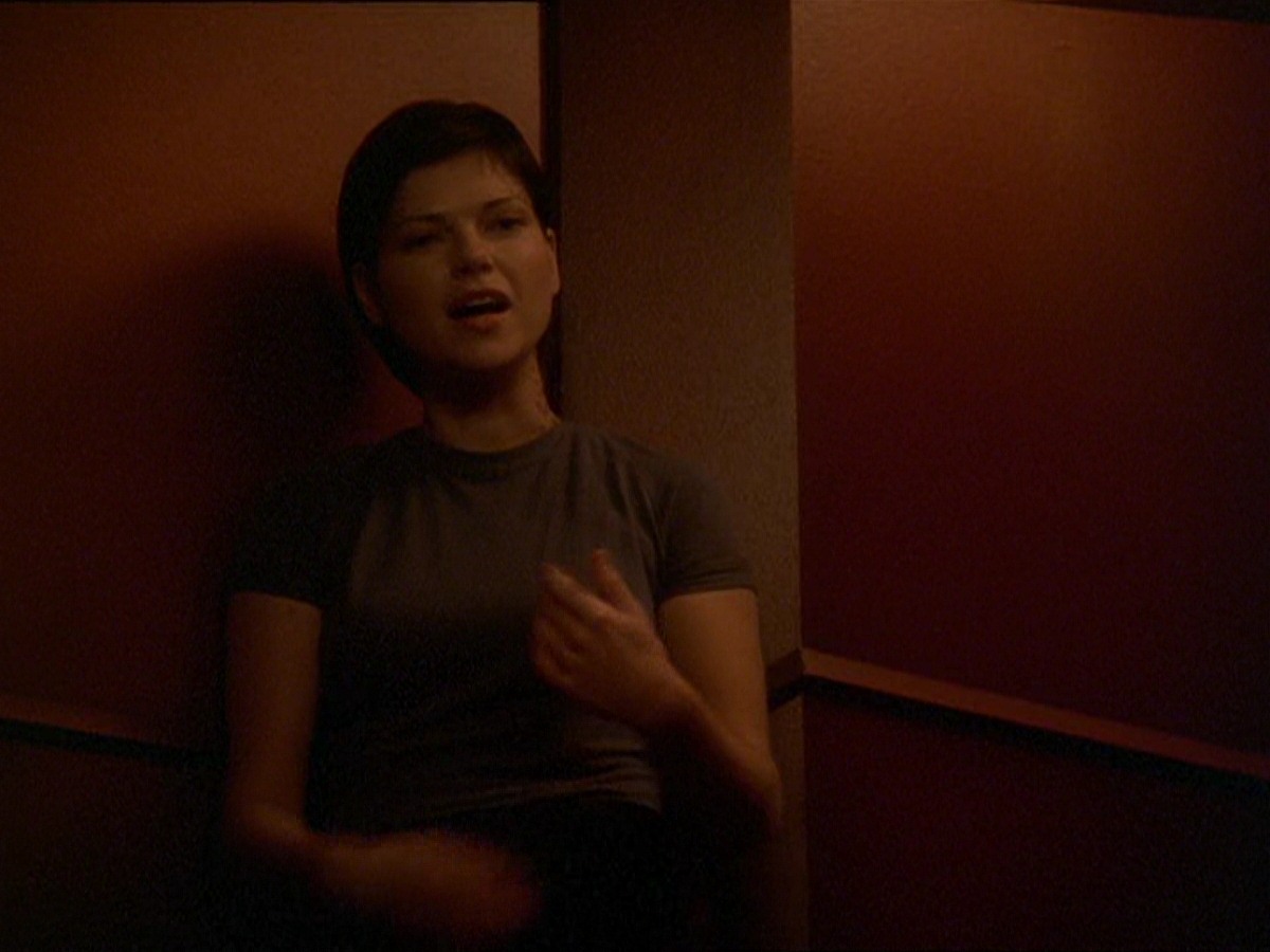 extant_StarTrek_DS9_7x19-StrangeBedfellows_3060.jpg