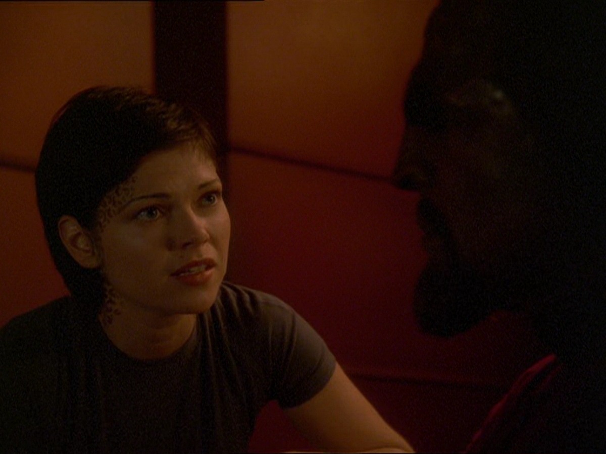 extant_StarTrek_DS9_7x19-StrangeBedfellows_3077.jpg