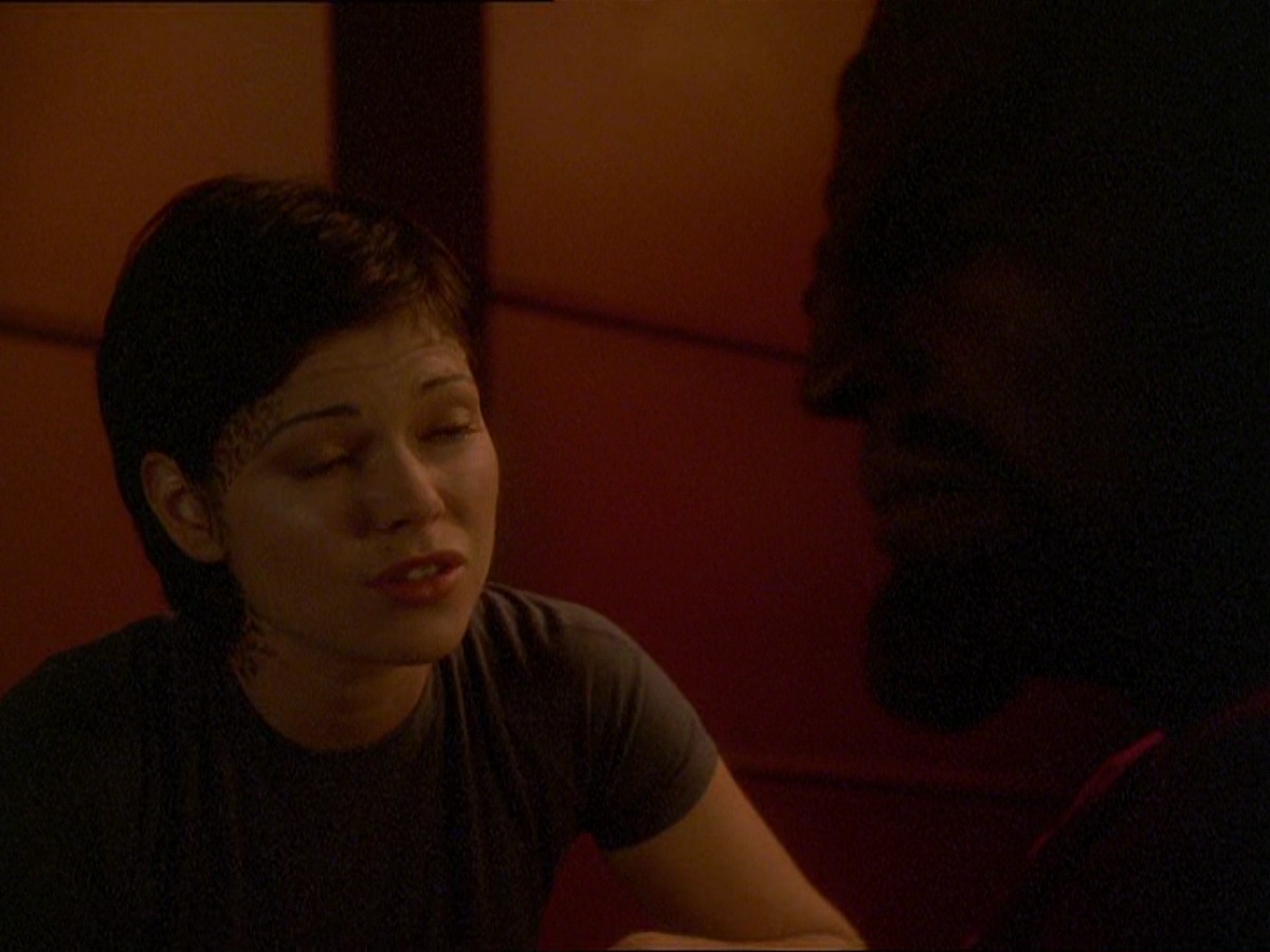 extant_StarTrek_DS9_7x19-StrangeBedfellows_3106.jpg