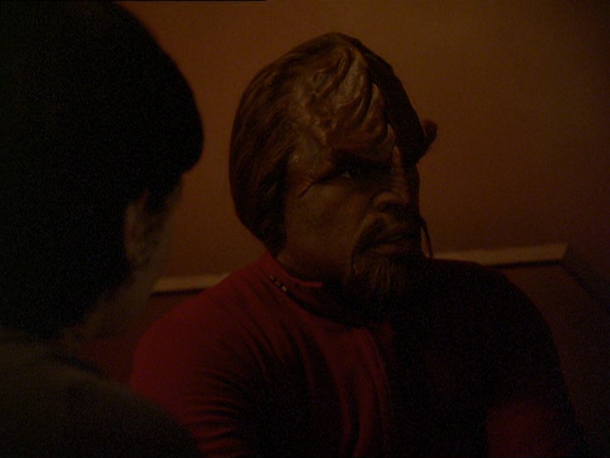 extant_StarTrek_DS9_7x19-StrangeBedfellows_3143.jpg