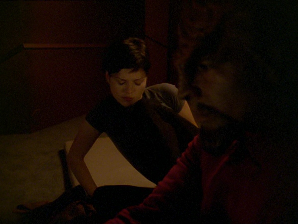 extant_StarTrek_DS9_7x19-StrangeBedfellows_3208.jpg