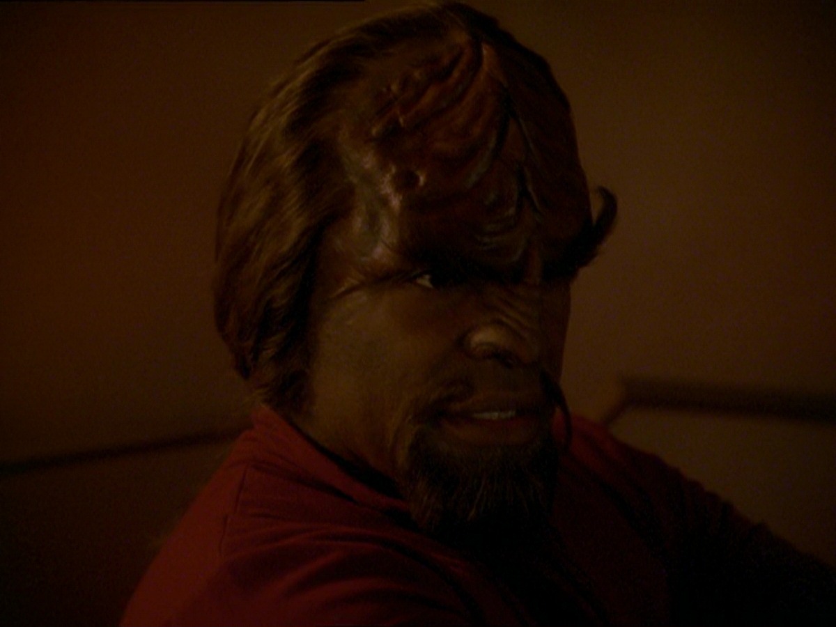 extant_StarTrek_DS9_7x19-StrangeBedfellows_3285.jpg