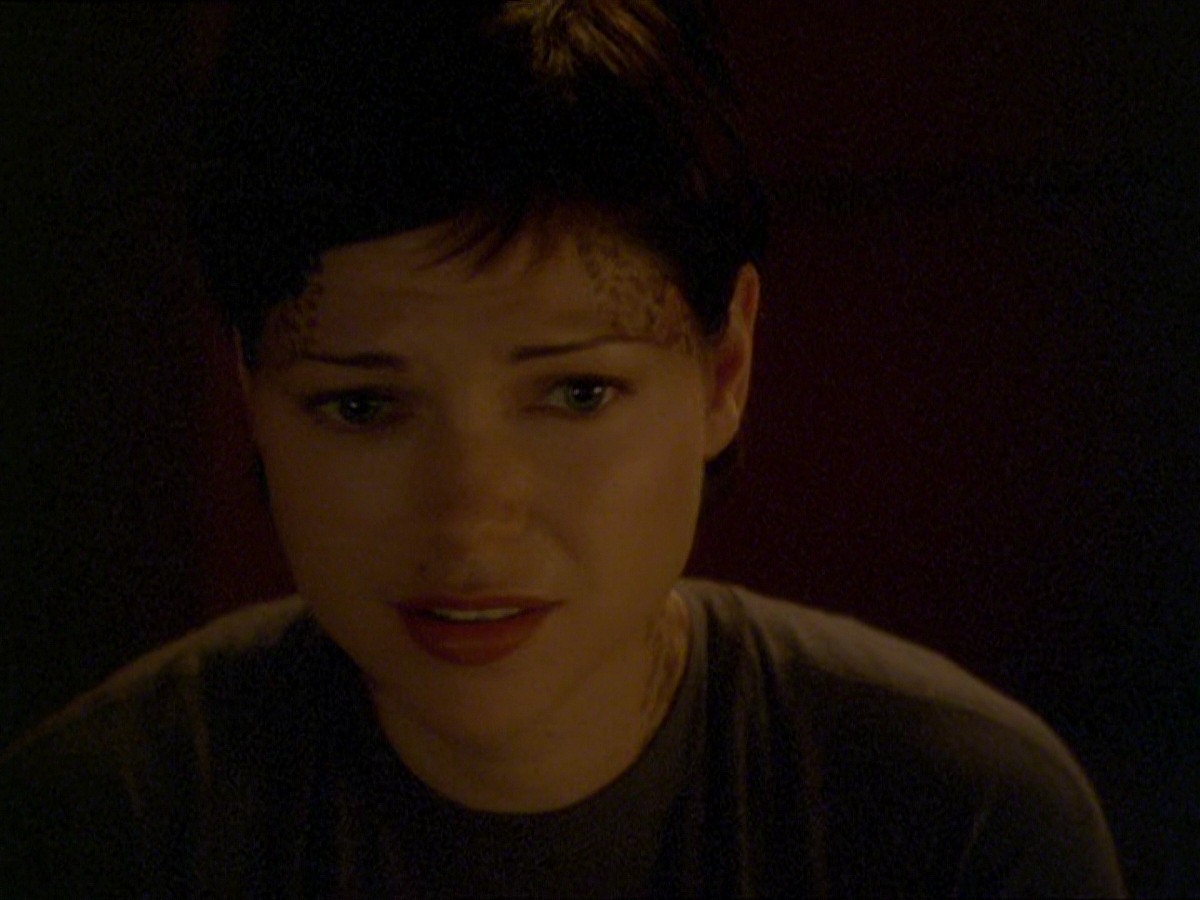 extant_StarTrek_DS9_7x19-StrangeBedfellows_3328.jpg