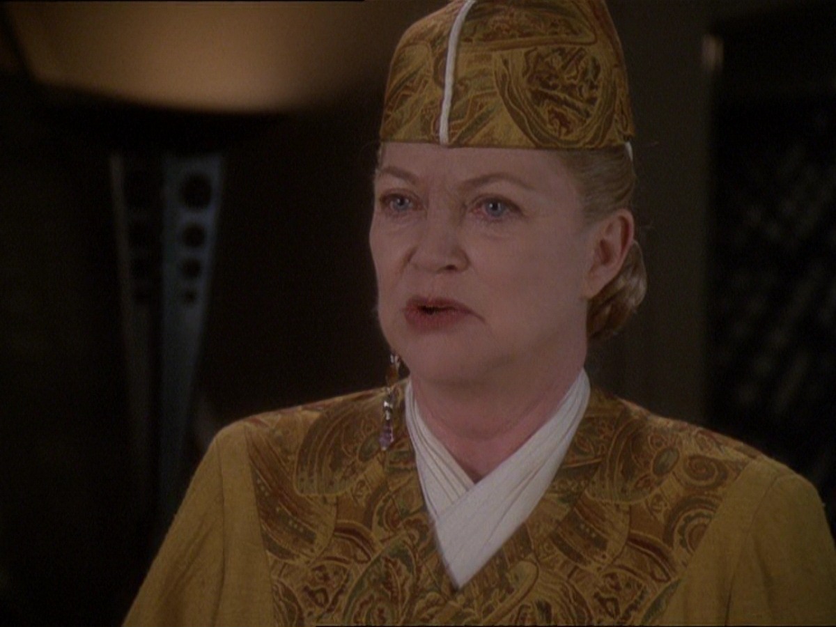 extant_StarTrek_DS9_7x19-StrangeBedfellows_3683.jpg