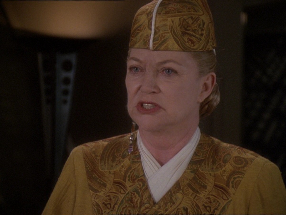 extant_StarTrek_DS9_7x19-StrangeBedfellows_3684.jpg