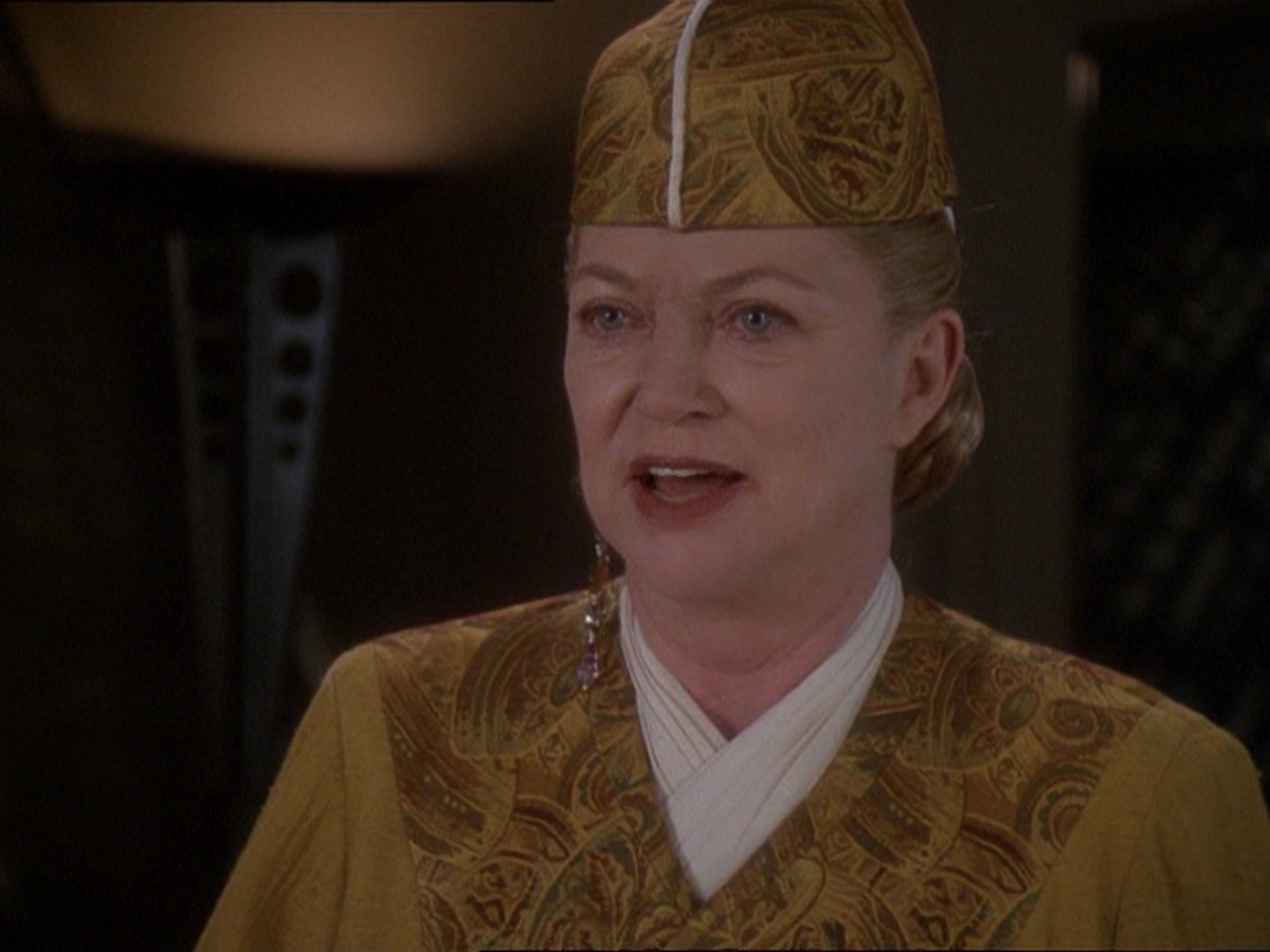 extant_StarTrek_DS9_7x19-StrangeBedfellows_3686.jpg
