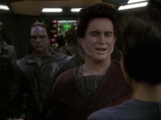 Filename=extant_StarTrek_DS9_7x19-StrangeBedfellows_0076.jpg
Filesize=150KiB
Dimensions=1200x900
Date added=Jan 22, 2020 extant_StarTrek_DS9_7x19-StrangeBedfellows_0076.jpg
