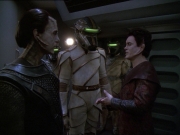 Filename=extant_StarTrek_DS9_7x19-StrangeBedfellows_0107.jpg
Filesize=162KiB
Dimensions=1200x900
Date added=Jan 22, 2020 extant_StarTrek_DS9_7x19-StrangeBedfellows_0107.jpg