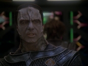 extant_StarTrek_DS9_7x19-StrangeBedfellows_0115.jpg