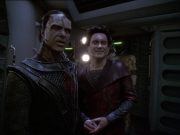 extant_StarTrek_DS9_7x19-StrangeBedfellows_0130.jpg
