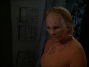 extant_StarTrek_DS9_7x19-StrangeBedfellows_0148.jpg