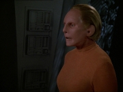 extant_StarTrek_DS9_7x19-StrangeBedfellows_0153.jpg