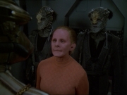 extant_StarTrek_DS9_7x19-StrangeBedfellows_0166.jpg