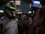 extant_StarTrek_DS9_7x19-StrangeBedfellows_0168.jpg