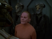 extant_StarTrek_DS9_7x19-StrangeBedfellows_0171.jpg