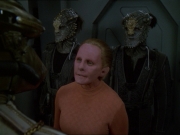 extant_StarTrek_DS9_7x19-StrangeBedfellows_0174.jpg