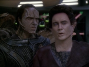 extant_StarTrek_DS9_7x19-StrangeBedfellows_0186.jpg