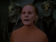 extant_StarTrek_DS9_7x19-StrangeBedfellows_0201.jpg