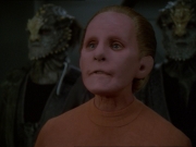 extant_StarTrek_DS9_7x19-StrangeBedfellows_0206.jpg