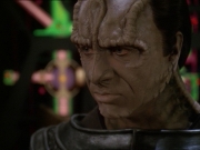 extant_StarTrek_DS9_7x19-StrangeBedfellows_0386.jpg
