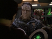 extant_StarTrek_DS9_7x19-StrangeBedfellows_0475.jpg