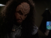 extant_StarTrek_DS9_7x19-StrangeBedfellows_0566.jpg