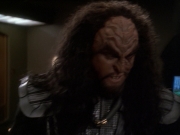 extant_StarTrek_DS9_7x19-StrangeBedfellows_0568.jpg