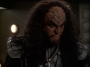 extant_StarTrek_DS9_7x19-StrangeBedfellows_0569.jpg