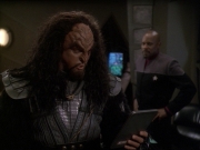 extant_StarTrek_DS9_7x19-StrangeBedfellows_0575.jpg
