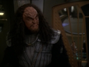 extant_StarTrek_DS9_7x19-StrangeBedfellows_0581.jpg