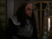 extant_StarTrek_DS9_7x19-StrangeBedfellows_0583.jpg