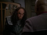 extant_StarTrek_DS9_7x19-StrangeBedfellows_0592.jpg