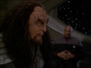 extant_StarTrek_DS9_7x19-StrangeBedfellows_0617.jpg