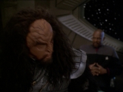 extant_StarTrek_DS9_7x19-StrangeBedfellows_0635.jpg