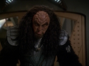 extant_StarTrek_DS9_7x19-StrangeBedfellows_0651.jpg