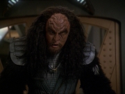 extant_StarTrek_DS9_7x19-StrangeBedfellows_0653.jpg