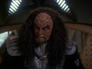 extant_StarTrek_DS9_7x19-StrangeBedfellows_0666.jpg