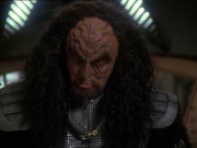extant_StarTrek_DS9_7x19-StrangeBedfellows_0670.jpg